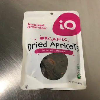 iO Organic Dried Apricots Main Image