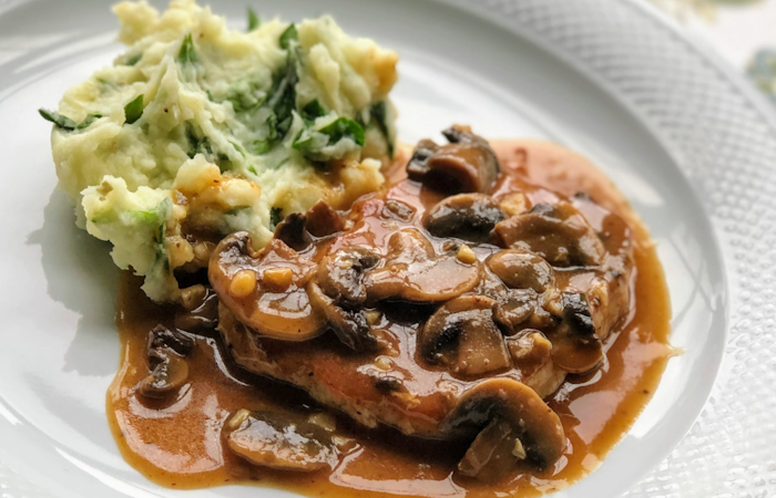 Pork Chops in Garlic Mushroom Sauce