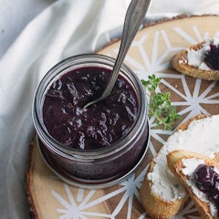 Savoury Blueberry-Onion Jam